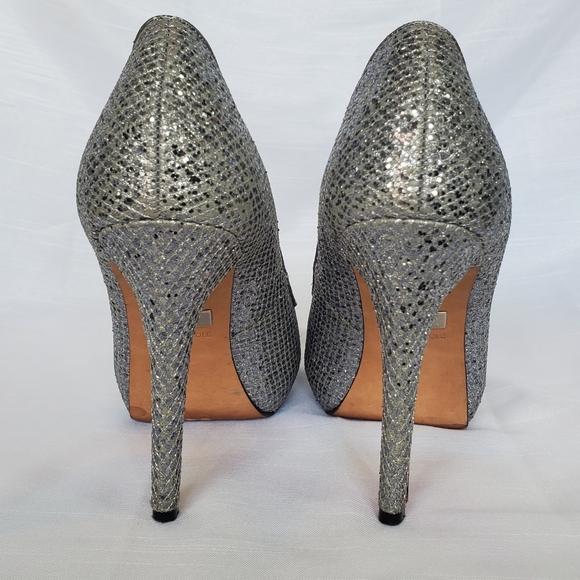 Badgley Mischka Silver Peep Toe Heels - Picture 6 of 11